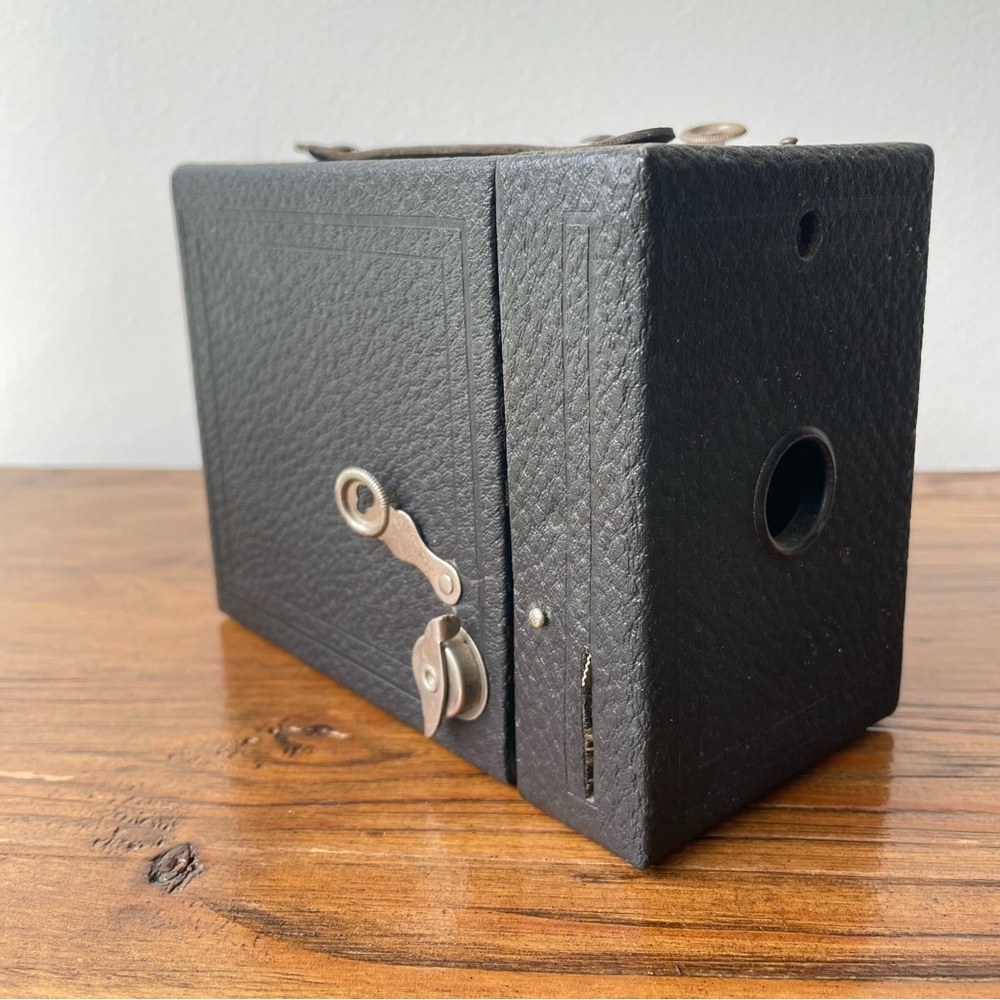 Kodak No 2 Cartridge Hawk-eye Model C 120 Film Vintage 30s Box Camera